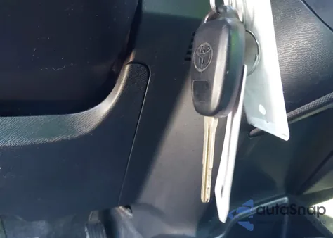 2014 Toyota Prius C One из США, поврежденный, VIN JTDKDTB3XE1563144